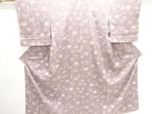 草花に蝶模様小紋着物